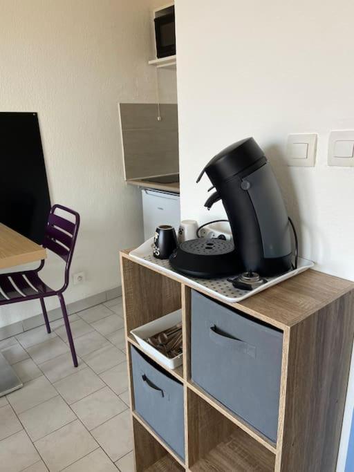 Studio Clim Parking Dhuoda Nîmes Eksteriør bilde